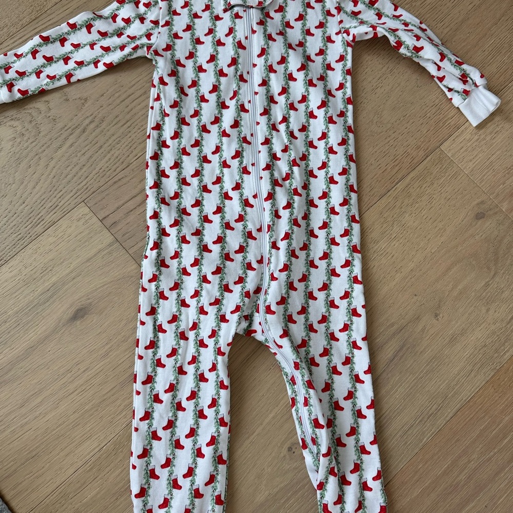 Lila and Hayes zip footie pajamas Stocking Print 6-9 months Christmas Pajamas